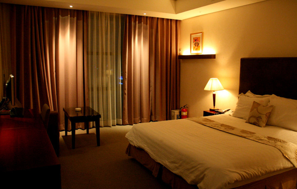 Hotel Sunshine Теджон Екстер'єр фото